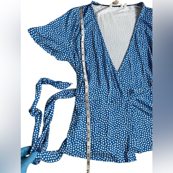BODEN Women’s 6R Cassia Polka Dot True Wrap Tie Short Sleeve Top Blue - Picture 10 of 14